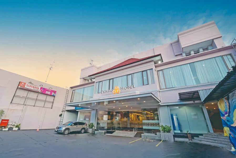 TJOKRO HOTEL KLATEN Background