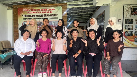 Foto Kegiatan 1 - LPKS Ceplok Gebyar